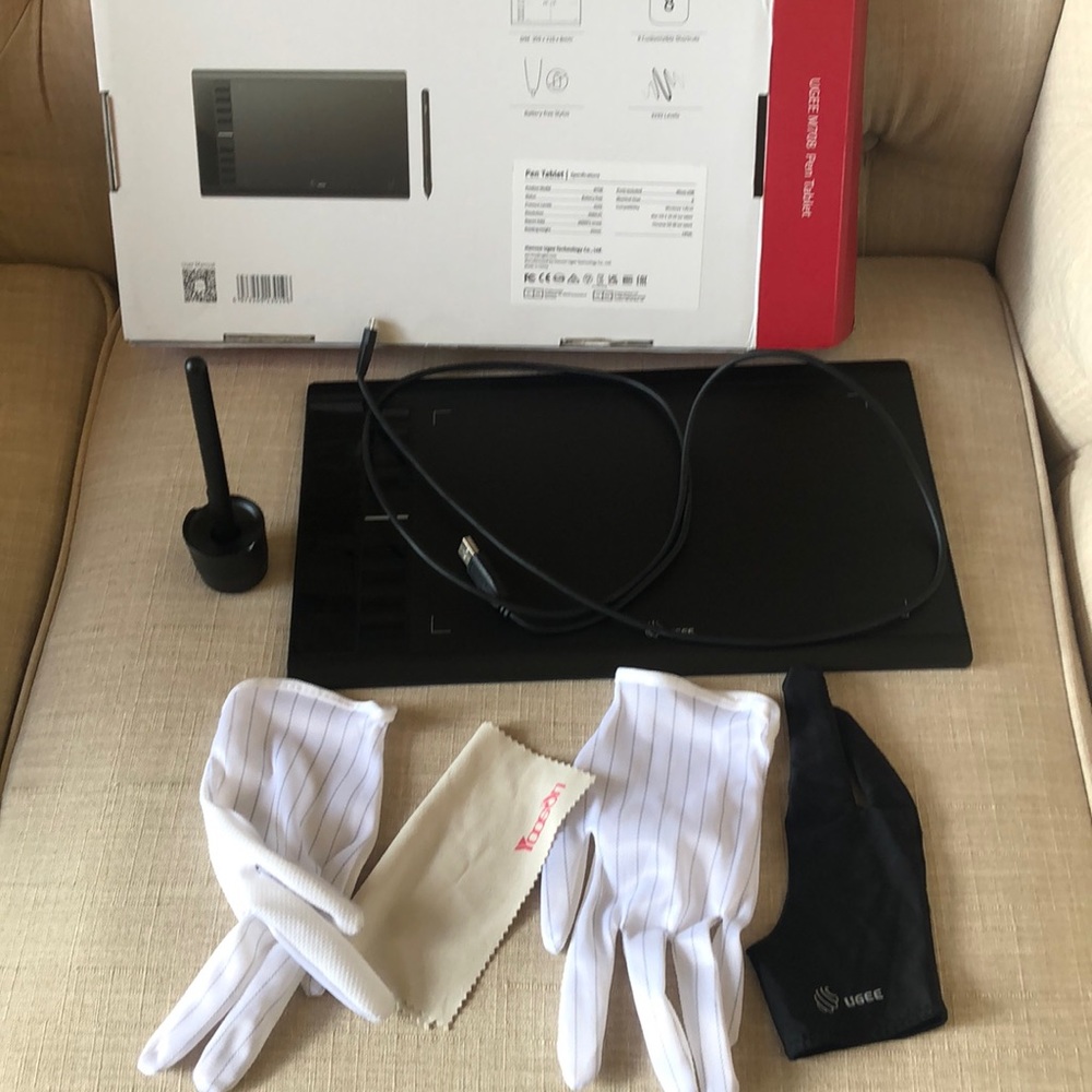 UGEE M708 Pen Tablet